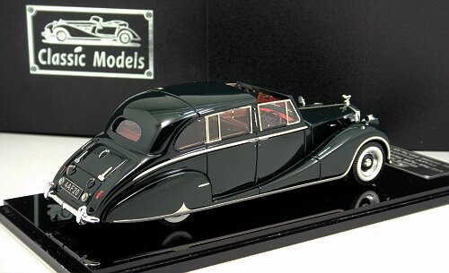 1/43 Rolls-Royce Phantom IV 1952 Chassis 4AF20 Red Open - Click Image to Close